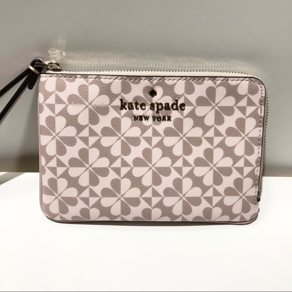 Kate Spade Wristlet - Picture 5 of 9